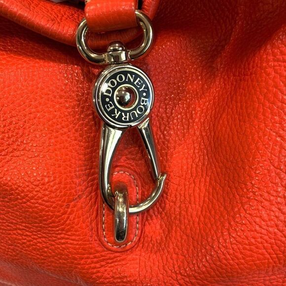 DOONEY & BOURKE Belvedere Logo Lock Shoulder Bag - Picture 4 of 15